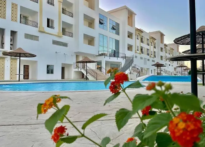 2 Bedroom Apartment, Hills