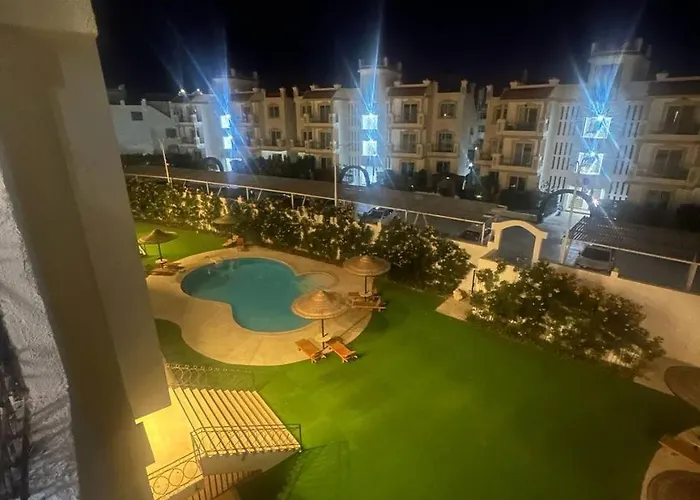 Apartamento 2 Bedroom Apartment, Hills *